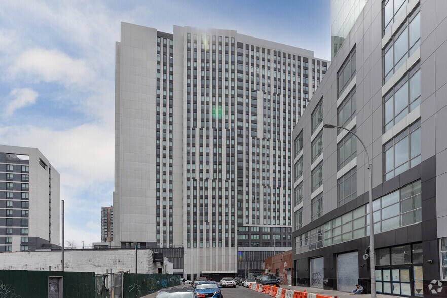 More Photos Of 147- 40 Archer Ave, Jamaica Storefront For Lease