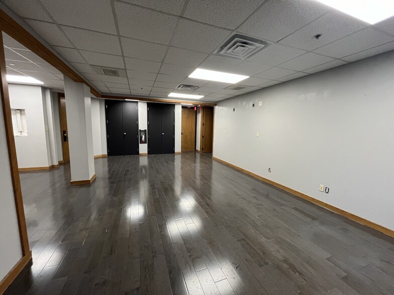 More Photos Of 110 S Main St, Wichita Office Residential For Sale