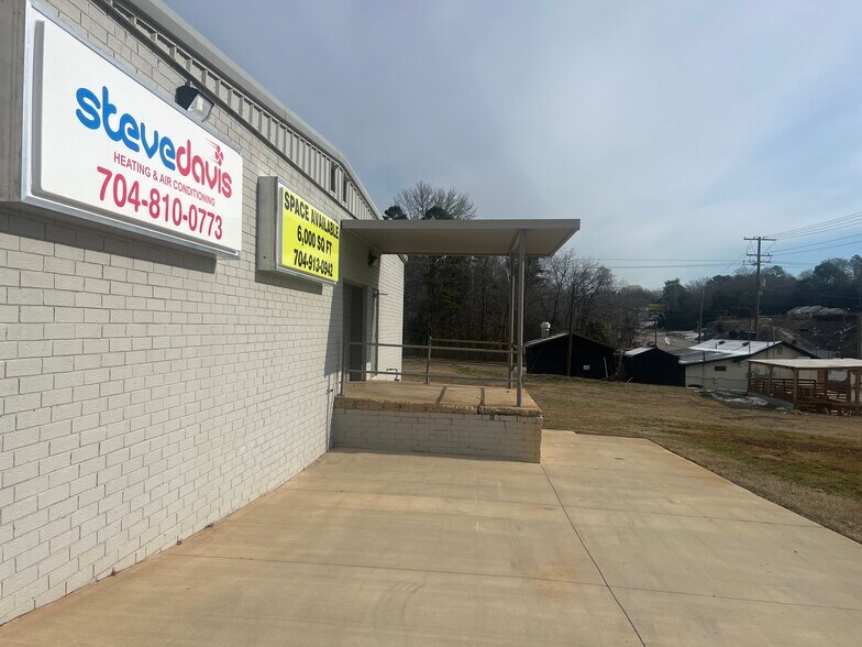 More Photos Of 5939 Wilkinson Blvd, Belmont Manufacturing For Lease