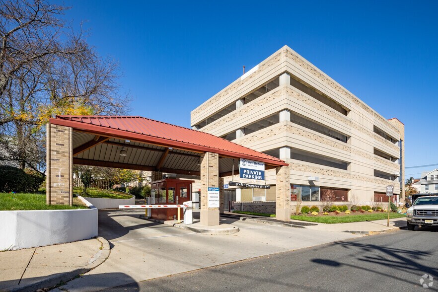 More Photos Of 206 Bergen Ave, Kearny Medical For Lease