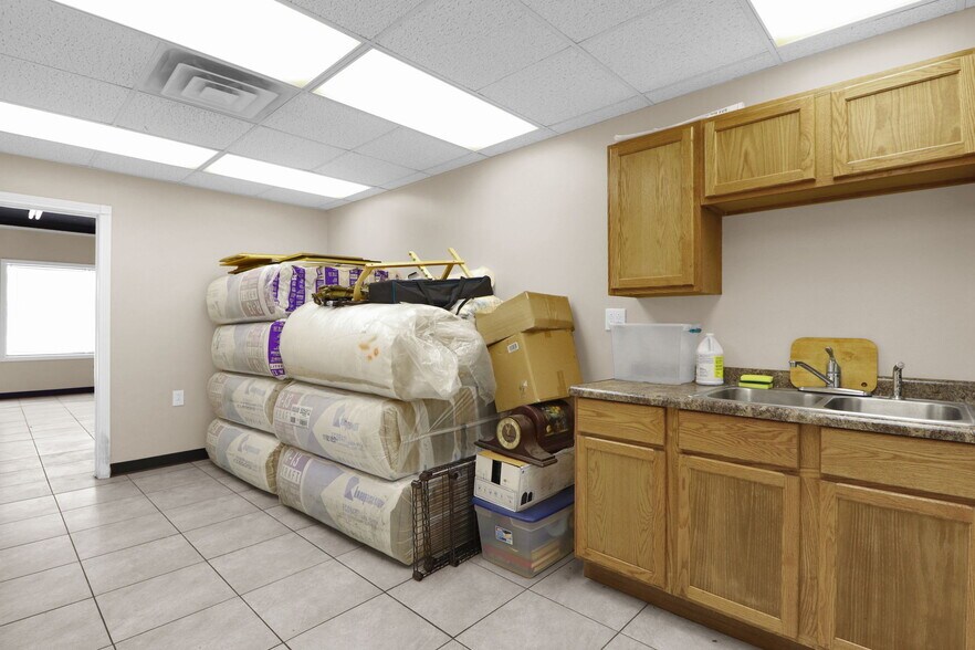 More Photos Of , Dayton General Retail For Sale