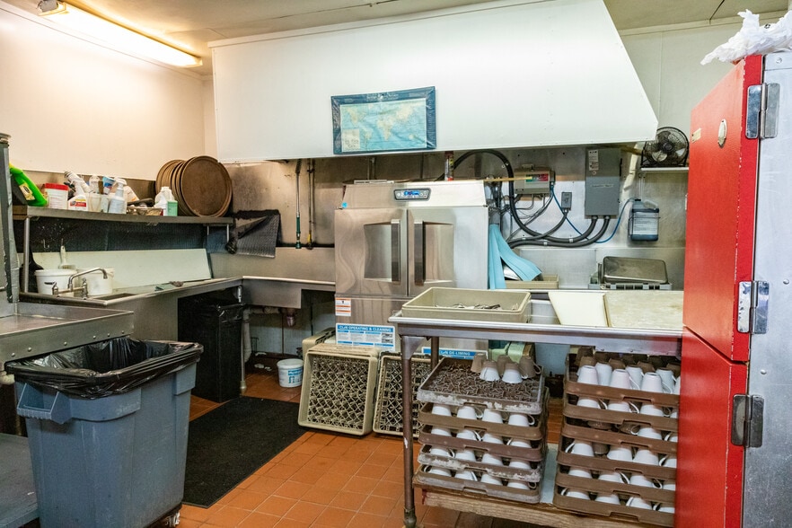 More Photos Of , Brookfield Unknown For Sale