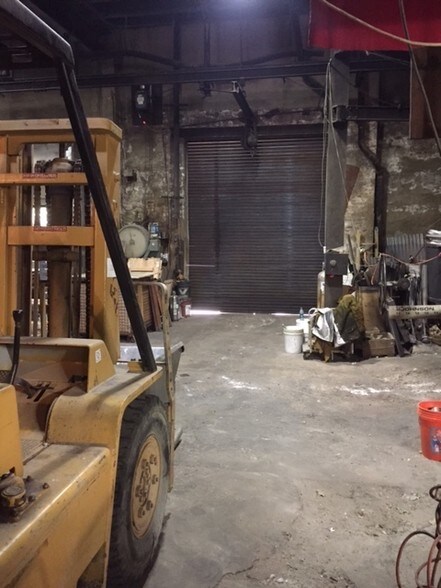 More Photos Of 2409-2417 Cedar St, Philadelphia Warehouse For Sale