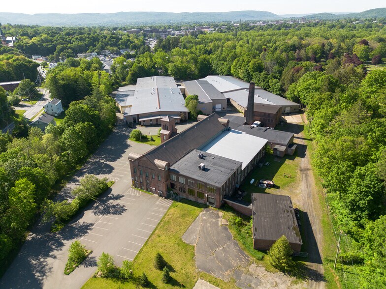 More Photos Of 125 Pecks Rd, Pittsfield Warehouse For Sale
