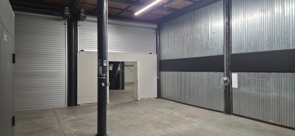 More Photos Of 1173-1199 W 2425 S, Woods Cross Manufacturing For Lease