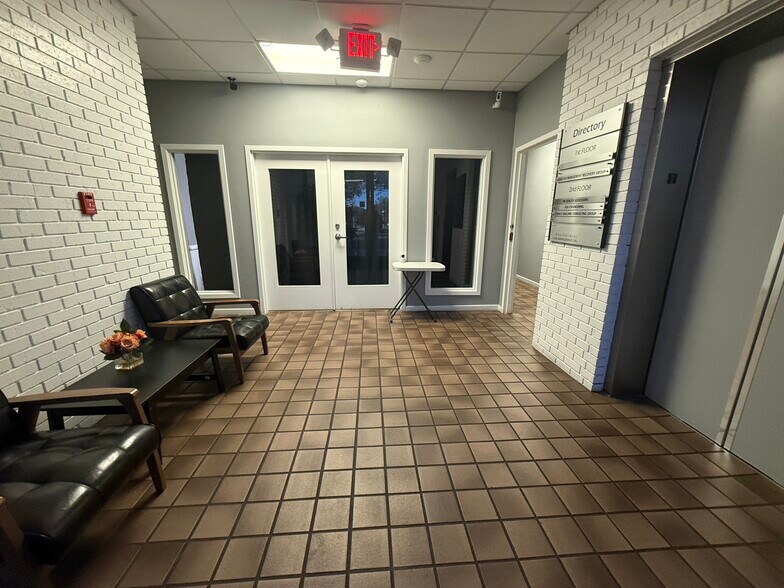 More Photos Of 890 N State Road 434, Altamonte Springs Office For Sale