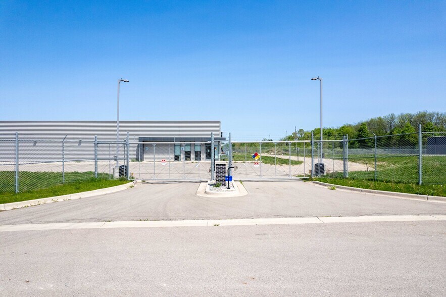 More Photos Of 10310 Harvest Park, Dimondale Warehouse For Lease