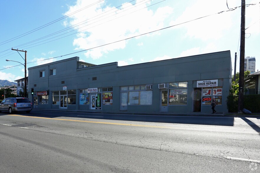 More Photos Of 841-847 McCully St, Honolulu Freestanding For Lease