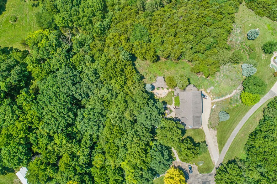 More Photos Of 2211 E 640th Pl, Ursa Winery Vineyard For Sale