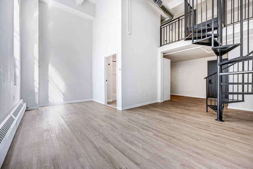 More Photos Of 57 Cannon St, Poughkeepsie Apartments For Lease