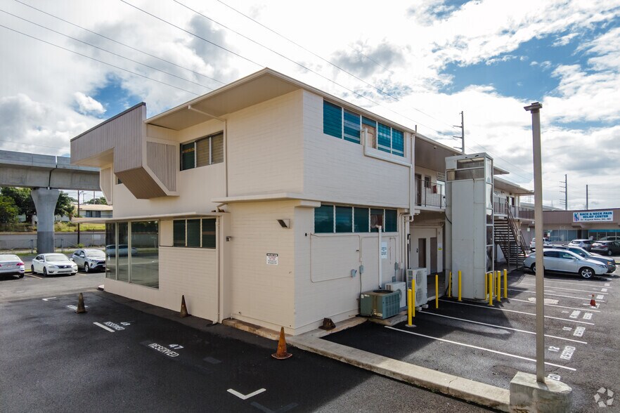 More Photos Of 97-719 Kamehameha Hwy, Pearl City Unknown For Lease
