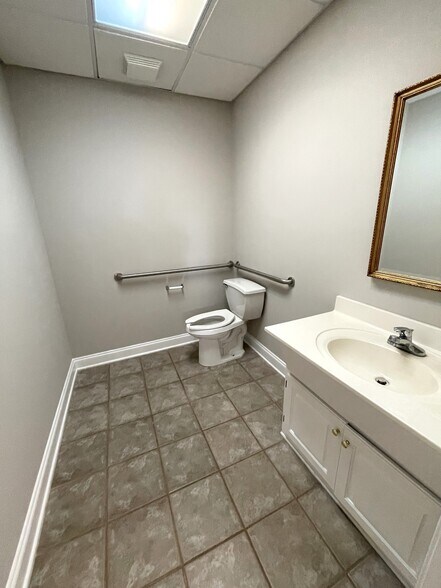 More Photos Of 770 Gaines School Rd, Athens Office For Lease