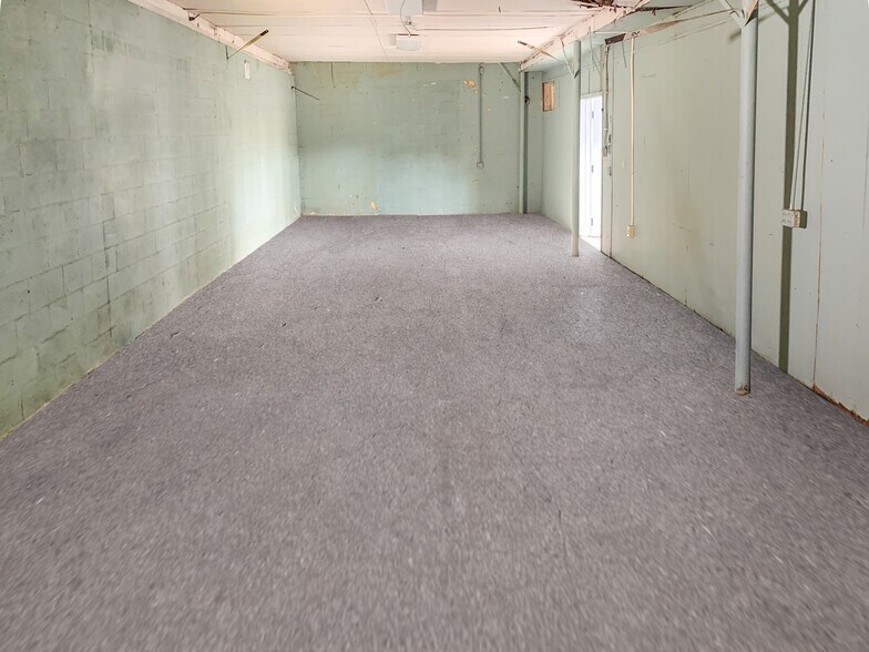 More Photos Of 1118 W Church St, Orlando Showroom For Lease