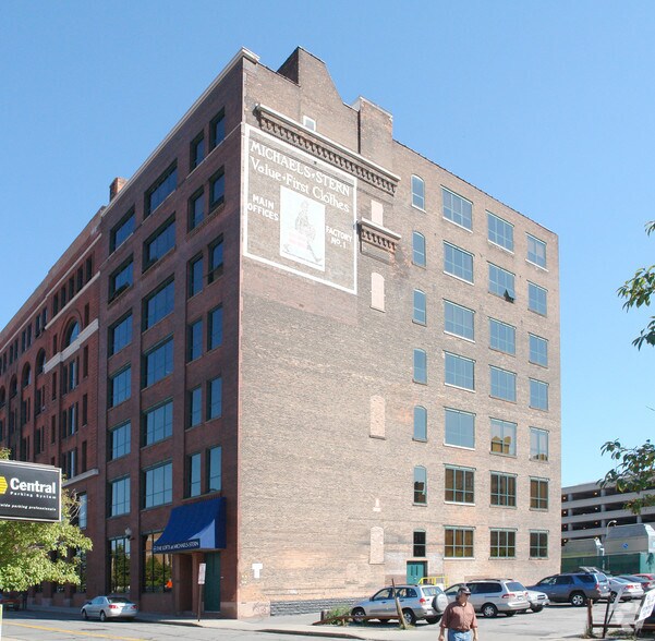 More Photos Of 87 N Clinton Ave, Rochester Apartments For Lease