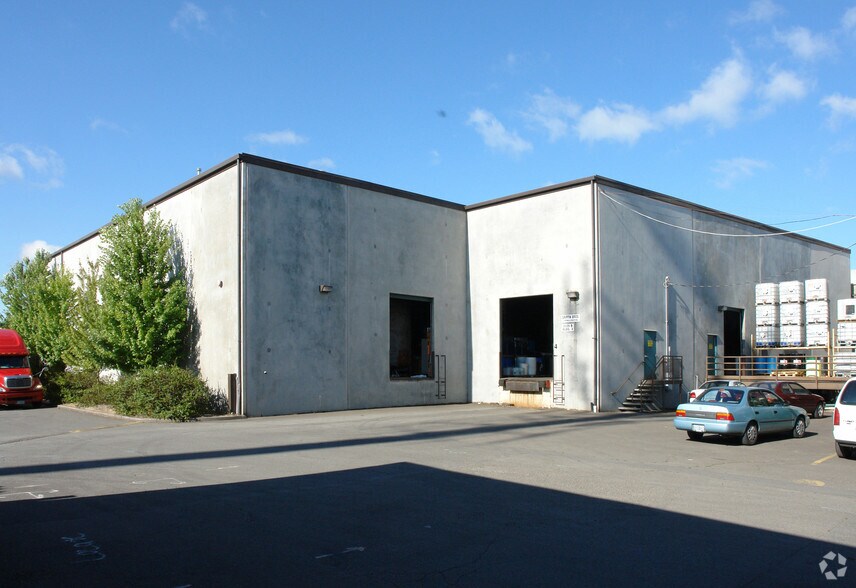 More Photos Of 3025A Industrial Way NE, Salem Warehouse For Lease