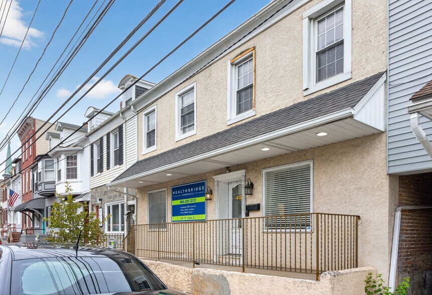 More Photos Of 449-451 W Linden St, Allentown Office For Sale