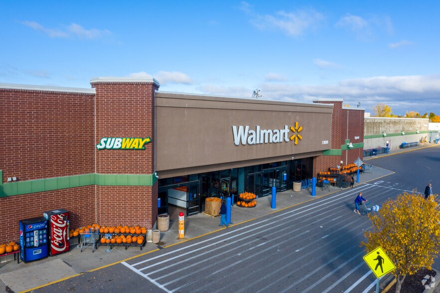 More Photos Of 12900-13020 Riverdale Dr NW, Coon Rapids Unknown For Lease