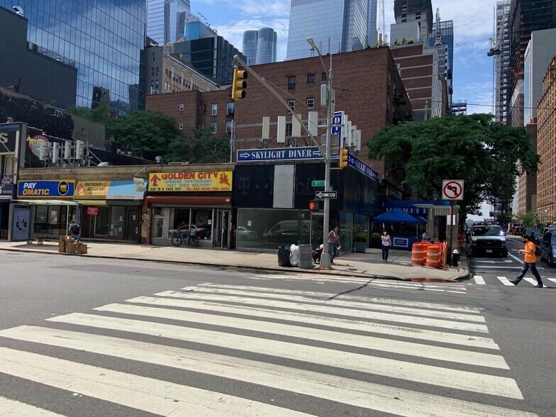 More Photos Of 423-431 Ninth Ave, New York General Retail For Sale