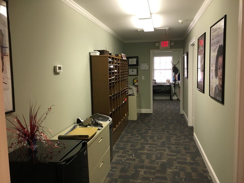 More Photos Of 566 Peachtree Pky, Cumming Office For Lease