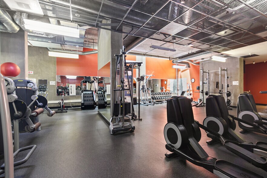 More Photos Of 302-390 11th Ave, San Diego Apartments For Sale