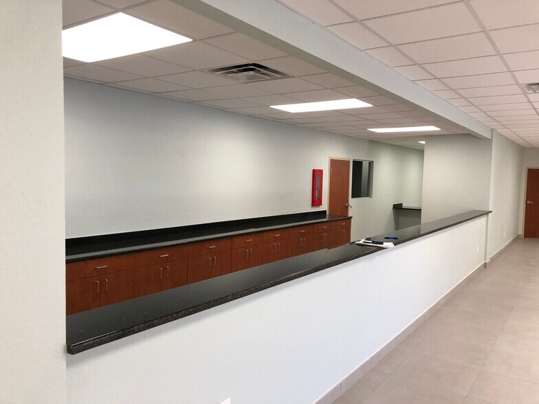 More Photos Of 851 Douglas Ave, Altamonte Springs Medical For Lease