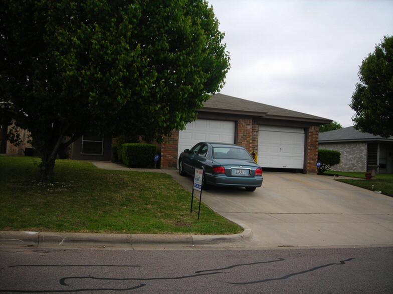 More Photos Of 3600 Hulen Park Cir, Fort Worth Multifamily For Sale