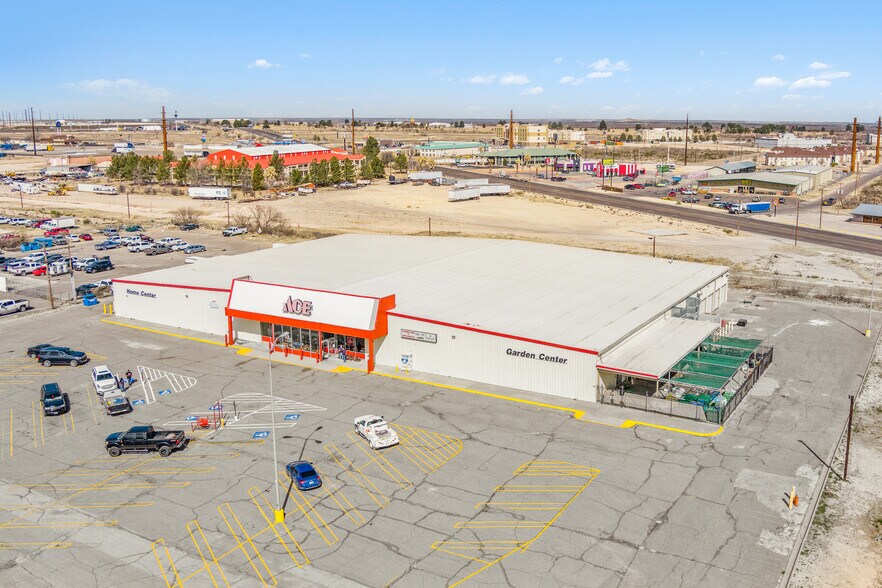 More Photos Of 2100 W Dickinson Blvd, Fort Stockton Freestanding For Sale