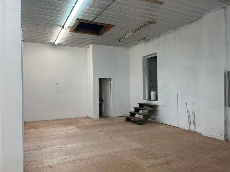 More Photos Of 1501-1505 Grand Blvd, Kansas City Freestanding For Lease