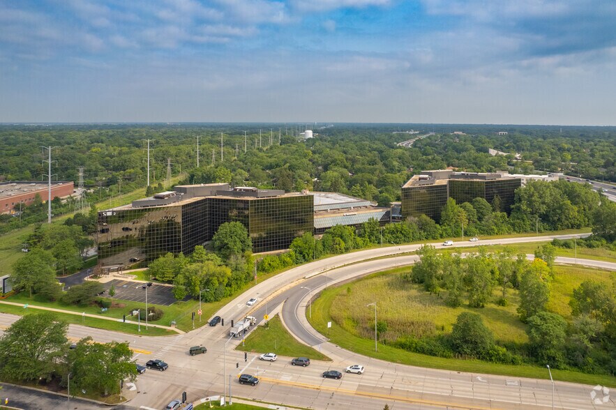 More Photos Of 5202 Old Orchard Rd, Skokie Office For Lease