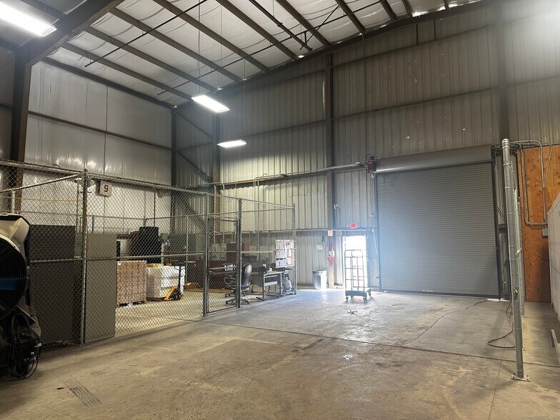 More Photos Of 151-161 Airport Rd, King City Warehouse For Sale