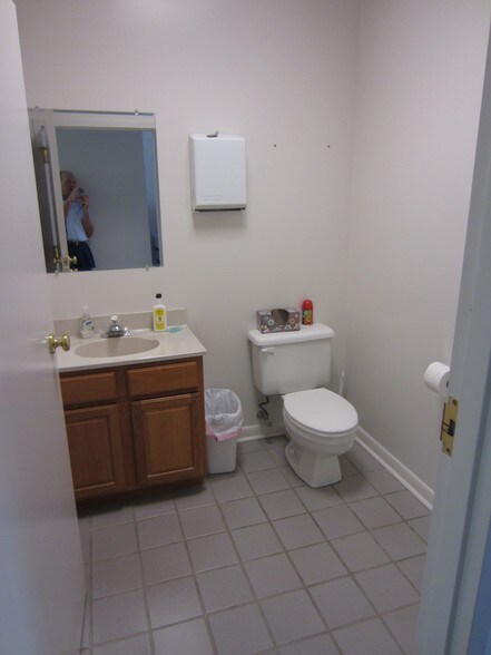 More Photos Of 401-405 Gordon Dr, Exton Medical For Lease