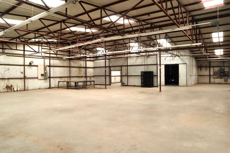 More Photos Of 3224 Industrial Dr, Wichita Falls Manufacturing For Lease