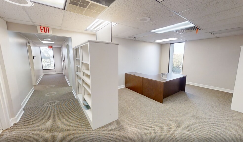 More Photos Of 323 Pine Ave, Albany Office For Lease