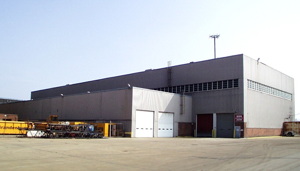 More Photos Of 20200 Mount Elliott Rd, Detroit Warehouse For Sale
