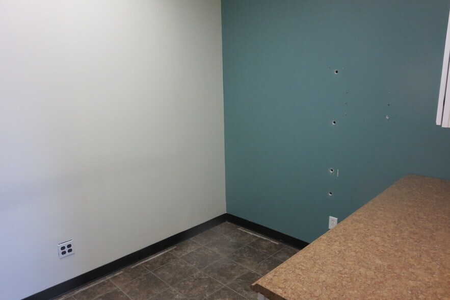 More Photos Of 189 Main Rd, Riverhead Medical For Lease