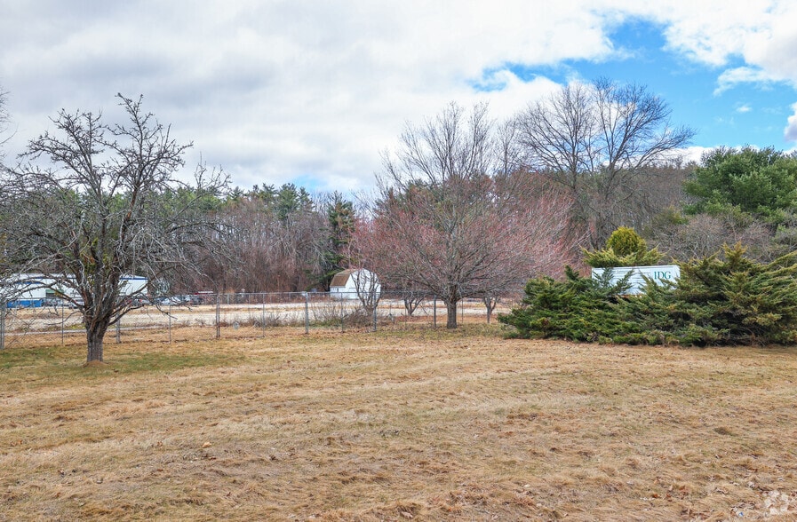 More Photos Of 80 Elm St, Peterborough Land For Sale