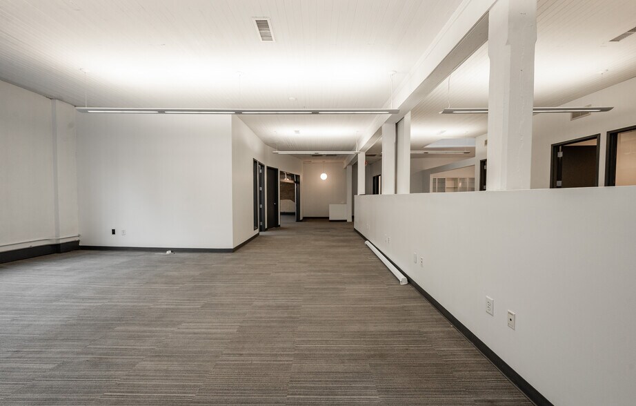 More Photos Of 401 E Chapel Hill St, Durham Storefront Retail Office For Sale