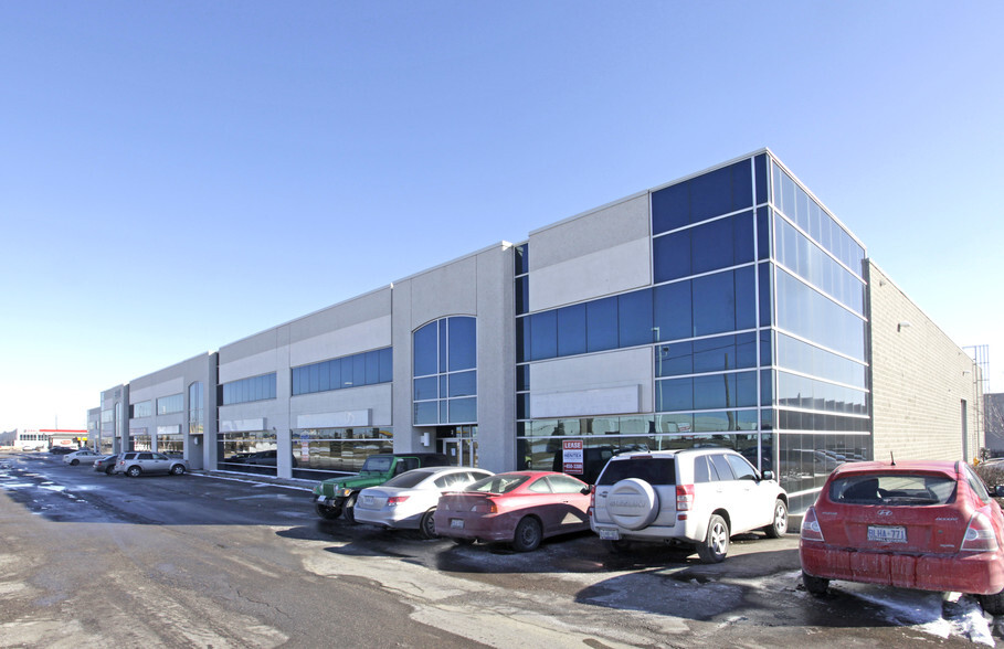 Primary Photo Of 6221 Highway 7, Vaughan Showroom For Lease