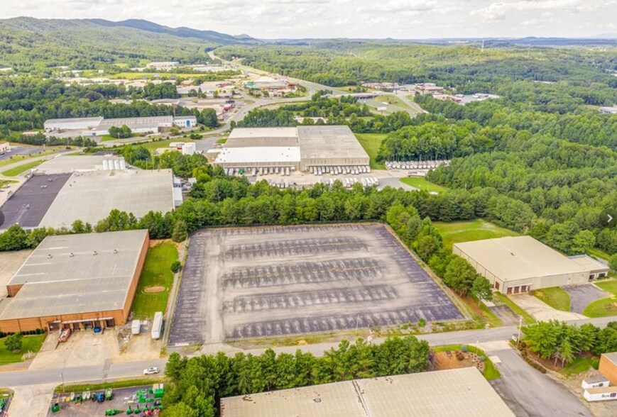 More Photos Of 3355 Blake Dr, Dalton Land For Lease