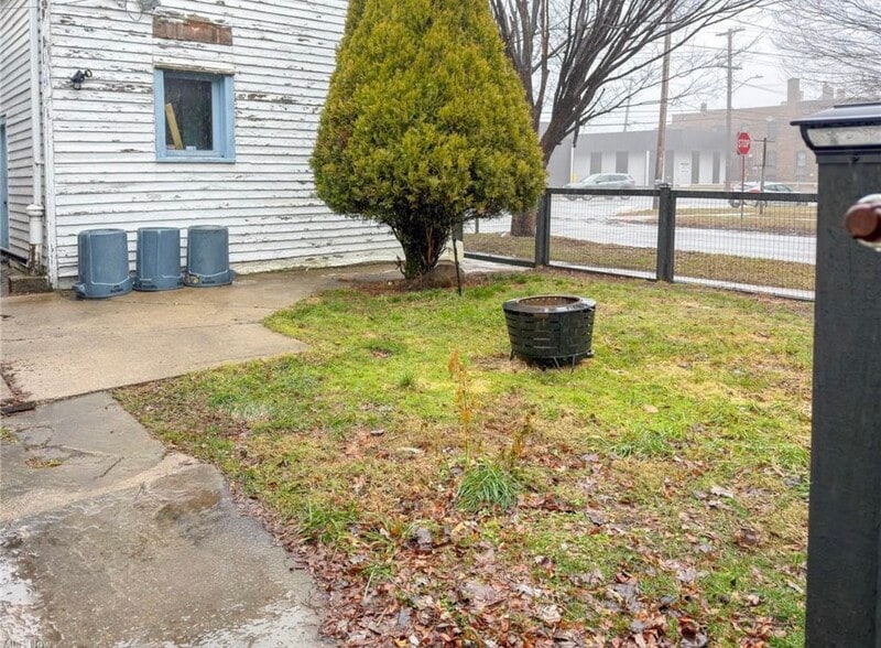 More Photos Of 8301 Lake Ave, Cleveland Flex For Sale