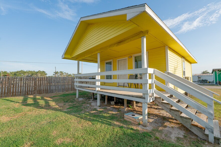 More Photos Of , Rockport Unknown For Sale