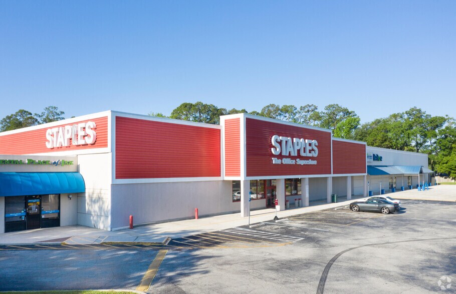More Photos Of 5800 Beach Blvd, Jacksonville Freestanding For Lease