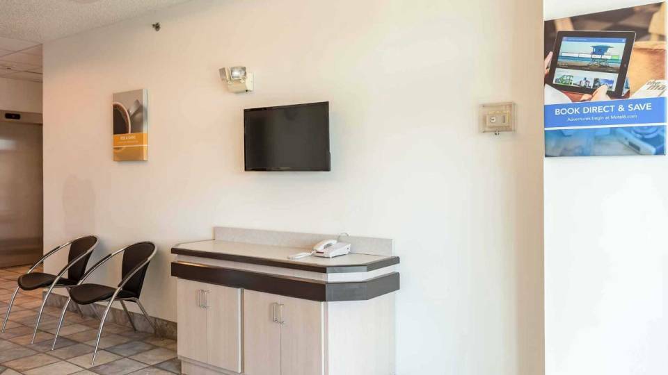 More Photos Of 1334 N Washington St, Dale Hotel For Sale