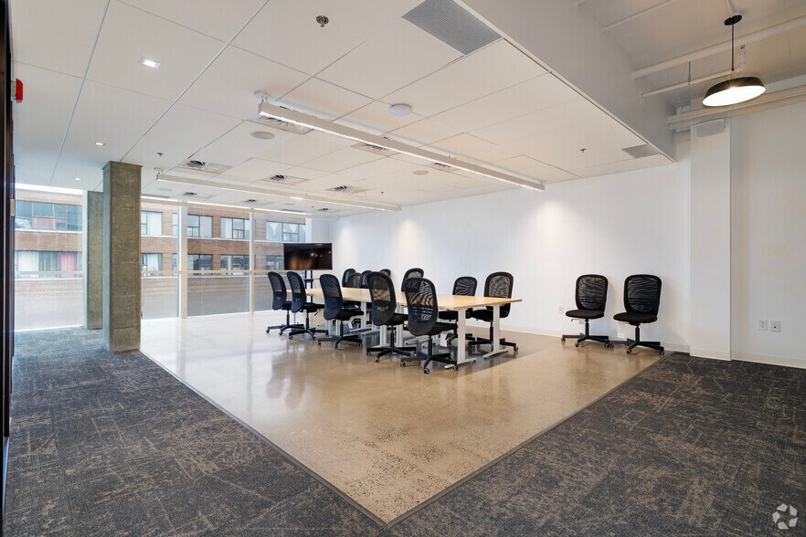 More Photos Of 7236 St Waverly, Montréal Office Residential For Lease
