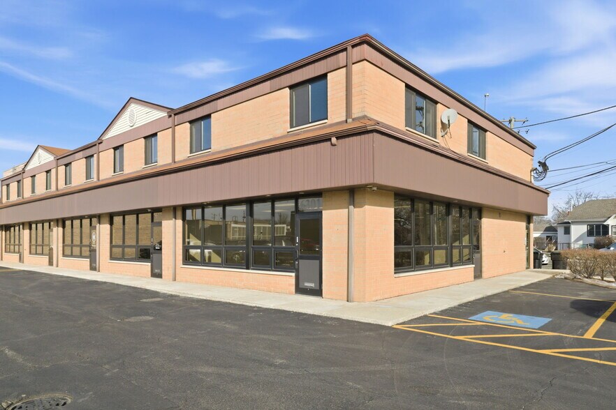 Primary Photo Of 6301 N Northwest Hwy, Chicago Storefront Retail Residential For Lease