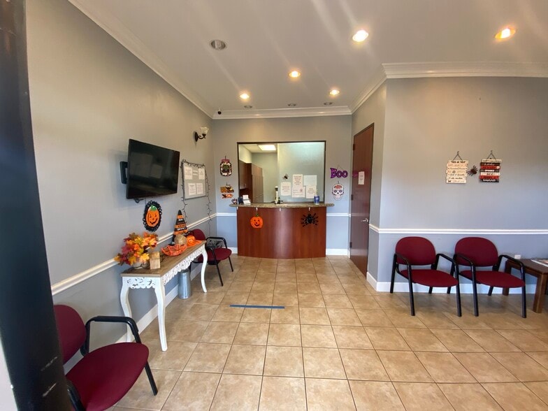 More Photos Of 3531 S Town Center Blvd, Sugar Land Medical For Lease