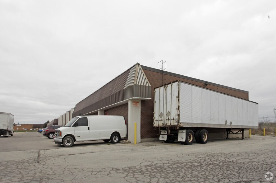 More Photos Of 14 Melanie Dr, Brampton Warehouse For Lease