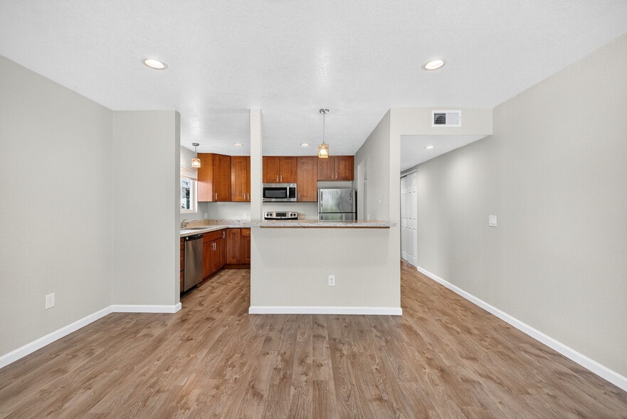 More Photos Of 497 Sebastopol Ave, Santa Rosa Apartments For Sale