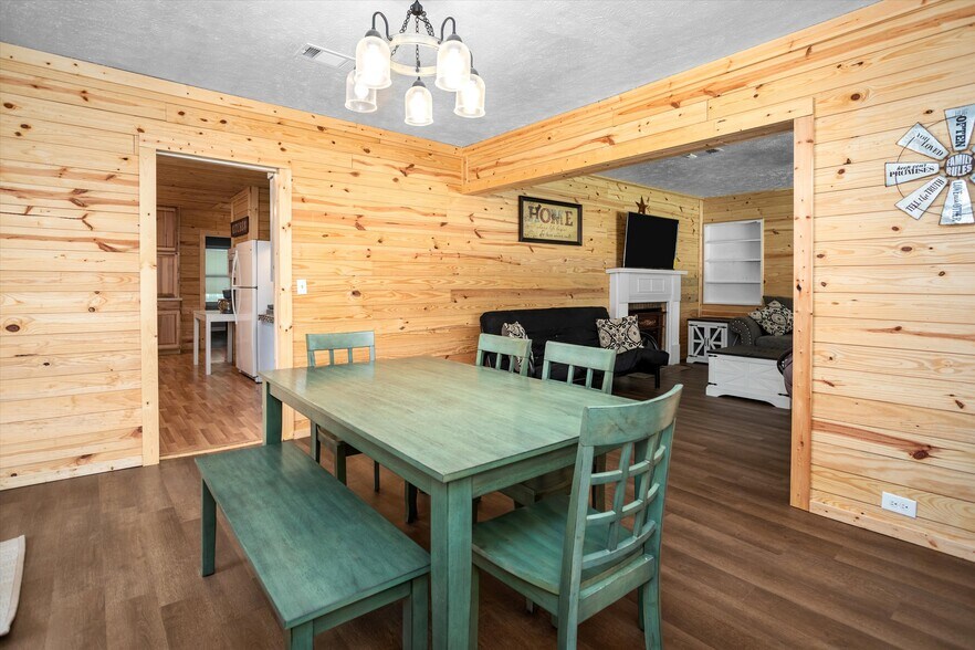 More Photos Of 2508 US-69, Lufkin Lodge Meeting Hall For Sale