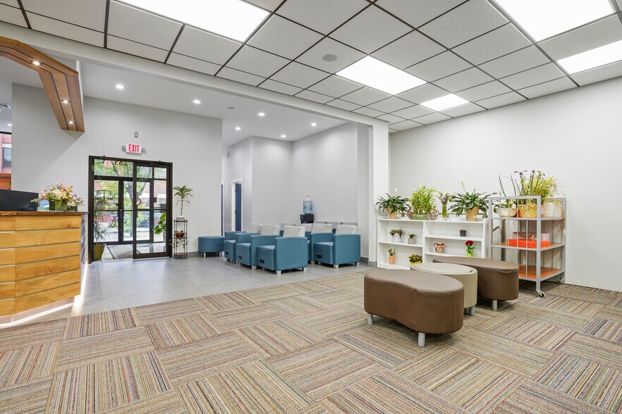 More Photos Of 283 N Broad St, Elizabeth Freestanding For Lease